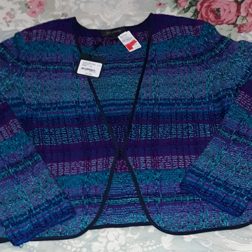 New w/tags St. JOHN knit